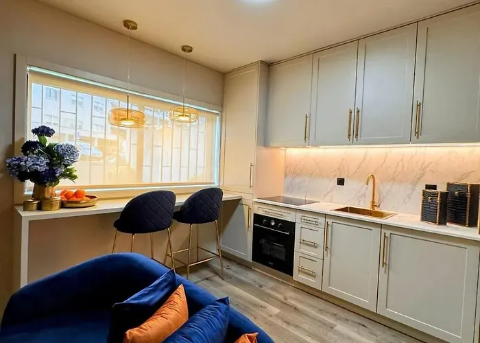 Metro De Santo Ovideo * فيلا نوفا دي غايا